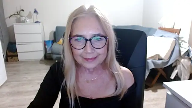 sofia xkiss online show from 9, 2, 2025