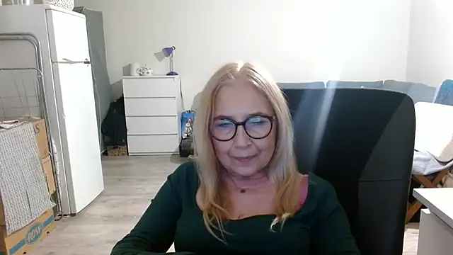 sofia xkiss online show from 6, 3, 2025