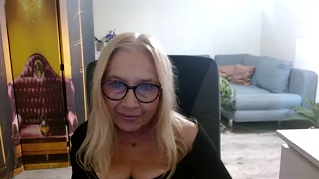 sofia xkiss online show from 8, 11, 2025