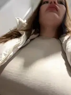 justmila online show from 22, 12, 2024