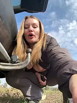 justmila online show from 20, 10, 2025