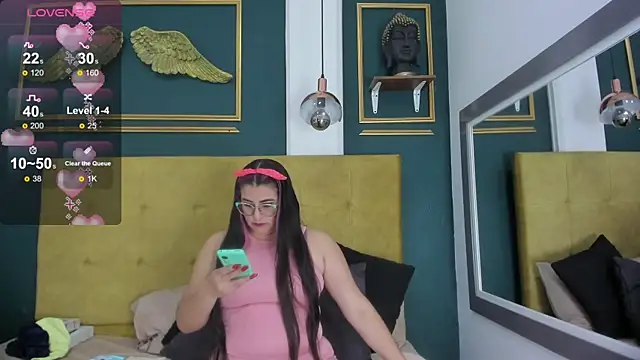 BellaPeers  online show from 28, 1, 2025