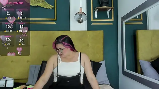 BellaPeers  online show from 29, 1, 2025