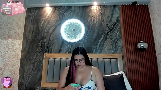 BellaPeers  online show from 13, 9, 2025