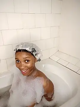 Shria107 online show from 8, 11, 2025