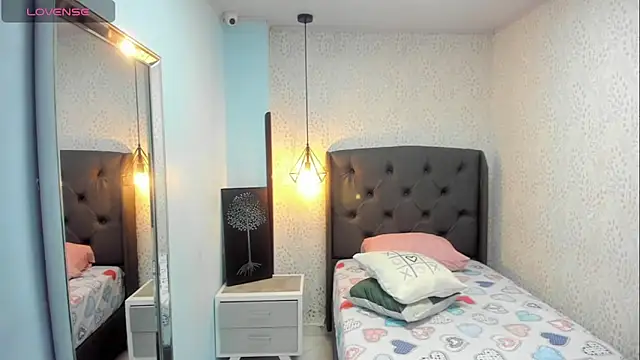 Snapshot of MAILYLOVE1 chatting on 19, 2, 2025 MAILYLOVE1 online show from 19, 2, 2025