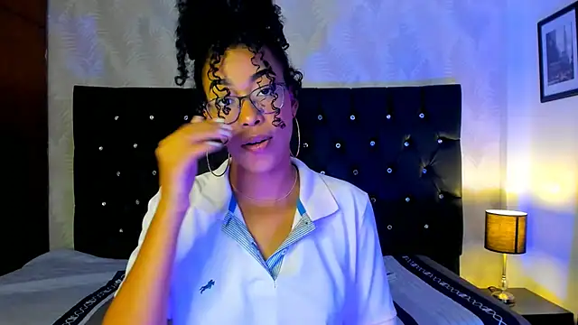 sasha fox00 online show from 17, 1, 2025