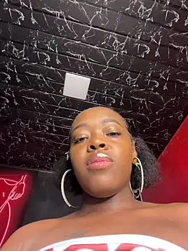 Thyana LS online show from 29, 10, 2025