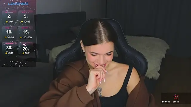 adrianawow1 online show from 28, 11, 2025