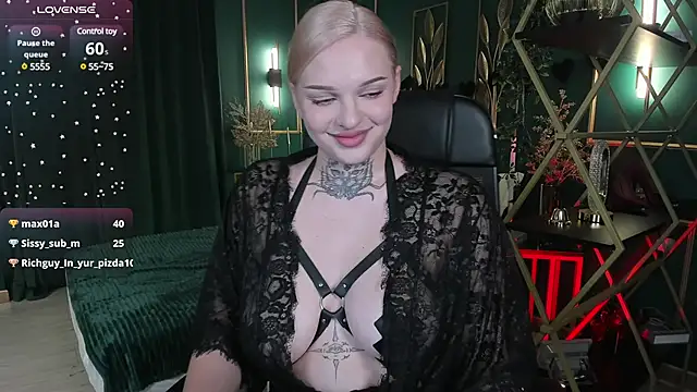 SherriMartinez online show from 28, 2, 2025