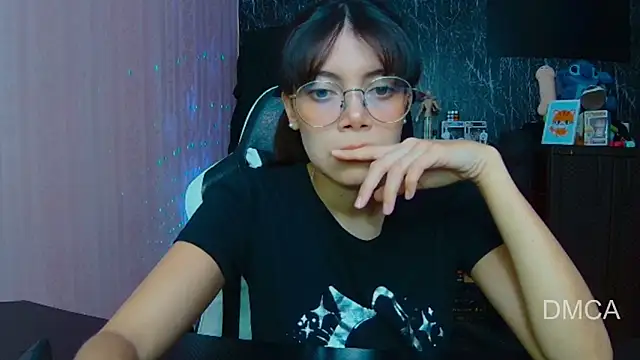 Snapshot of Drea_Foox chatting on 16, 10, 2025 Drea Foox online show from 16, 10, 2025