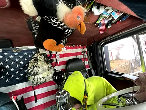 XMeF10 online show from 14, 12, 2025