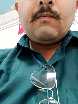 Snapshot of Akhil3290 chatting on 13, 3, 2025 Akhil3290 online show from 13, 3, 2025