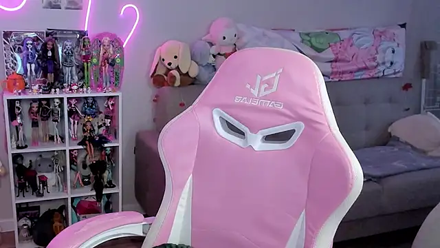 Snapshot of SweetieMollyy chatting on 3, 12, 2025 SweetieMollyy online show from 3, 12, 2025