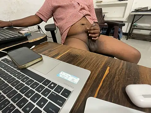 Snapshot of real_meet_girl_finding_in chatting on 17, 10, 2025 real meet girl finding in online show from 17, 10, 2025