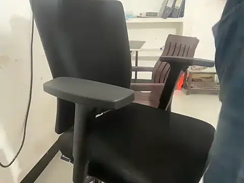 Snapshot of real_meet_girl_finding_in chatting on 13, 3, 2026 real meet girl finding in online show from 13, 3, 2026