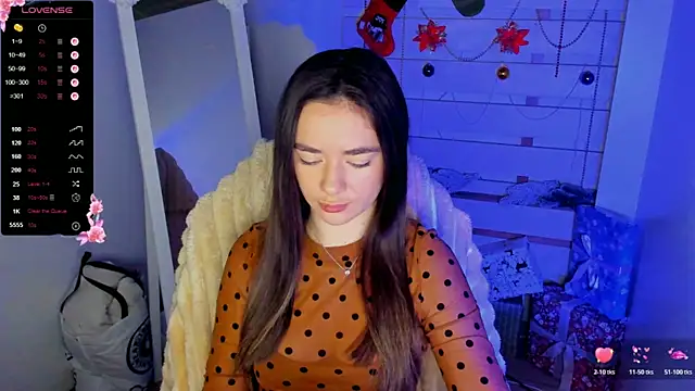 Bella XO online show from 4, 12, 2025