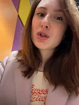 Dina Tease online show from 5, 4, 2026