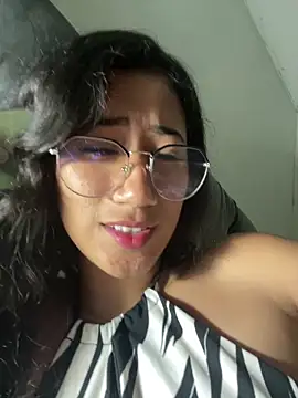 Snapshot of KaitlynLoveCam chatting on 3, 11, 2025 KaitlynLoveCam online show from 3, 11, 2025