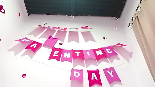 PetiteIvoryQueen19 online show from 3, 2, 2025