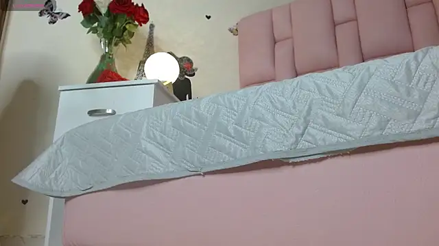 Snapshot of isabela_ferrer_ chatting on 3, 12, 2025 isabela ferrer online show from 3, 12, 2025