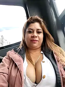 Laura-Hernandez online show from 25, 1, 2025