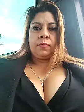 Laura-Hernandez online show from 7, 2, 2025