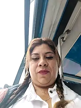 Laura-Hernandez online show from 20, 3, 2025