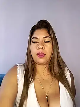 Laura-Hernandez online show from 16, 10, 2025