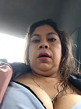 Snapshot of Laura-Hernandez chatting on 3, 2, 2026 Laura-Hernandez online show from 3, 2, 2026