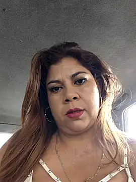 Laura-Hernandez online show from 5, 4, 2026