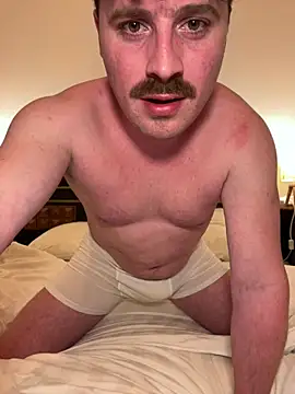Snapshot of frenchboy9711 chatting on 9, 4, 2026 frenchboy9711 online show from 9, 4, 2026