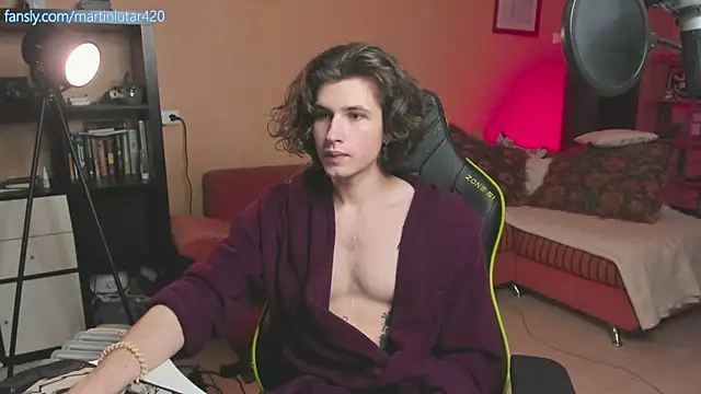 Snapshot of daddyMarty420 chatting on 31, 10, 2025 daddyMarty420 online show from 31, 10, 2025