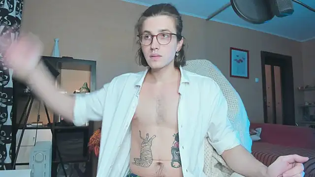 Snapshot of daddyMarty420 chatting on 20, 11, 2025 daddyMarty420 online show from 20, 11, 2025