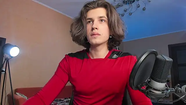 Snapshot of daddyMarty420 chatting on 15, 12, 2025 daddyMarty420 online show from 15, 12, 2025