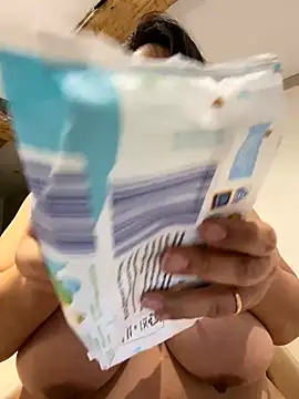 Snapshot of Alma- chatting on 1, 1, 2025 Alma- online show from 1, 1, 2025