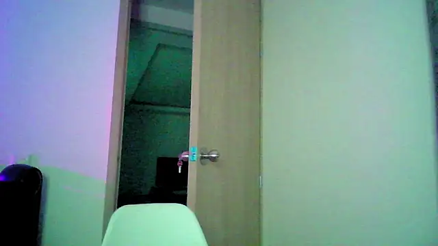 Kiri Cutee online show from 17, 9, 2025