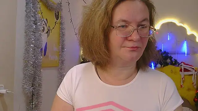 Snapshot of HolyMilfa chatting on 12, 1, 2025 HolyMilfa online show from 12, 1, 2025