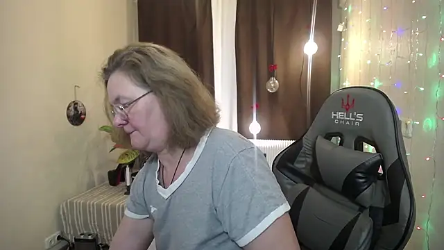 Snapshot of HolyMilfa chatting on 26, 1, 2025 HolyMilfa online show from 26, 1, 2025