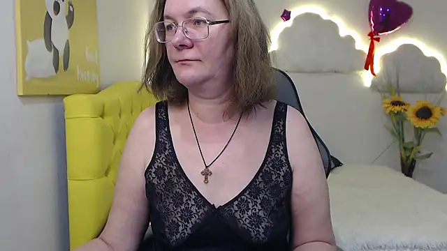 Snapshot of HolyMilfa chatting on 9, 2, 2025 HolyMilfa online show from 9, 2, 2025