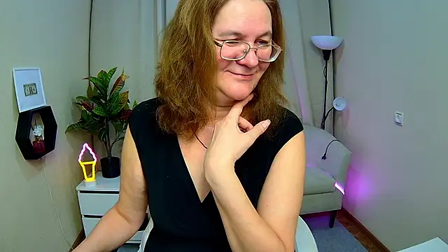 HolyMilfa online show from 28, 2, 2026