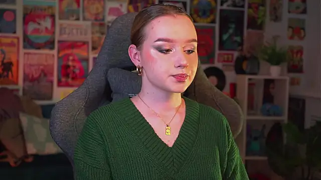 Snapshot of AdeleLoomis chatting on 12, 12, 2024 AdeleLoomis online show from 12, 12, 2024