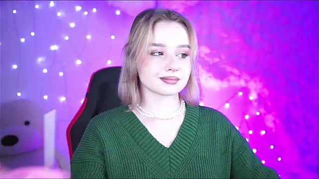 Snapshot of AdeleLoomis chatting on 14, 12, 2024 AdeleLoomis online show from 14, 12, 2024