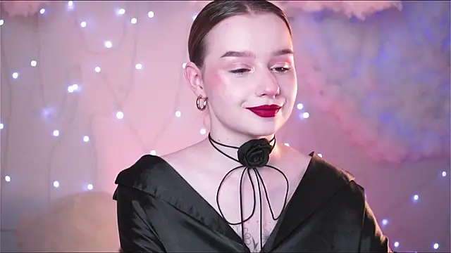 AdeleLoomis online show from 19, 12, 2024