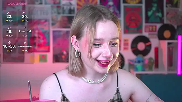 AdeleLoomis online show from 28, 12, 2024