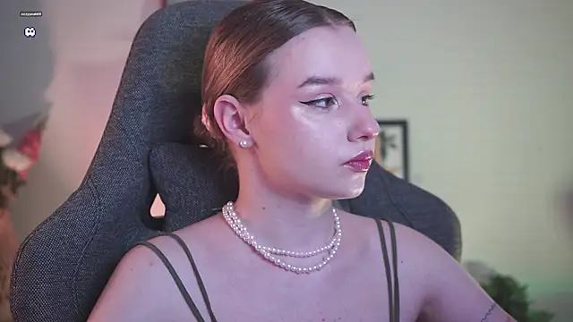 Snapshot of AdeleLoomis chatting on 29, 12, 2024 AdeleLoomis online show from 29, 12, 2024