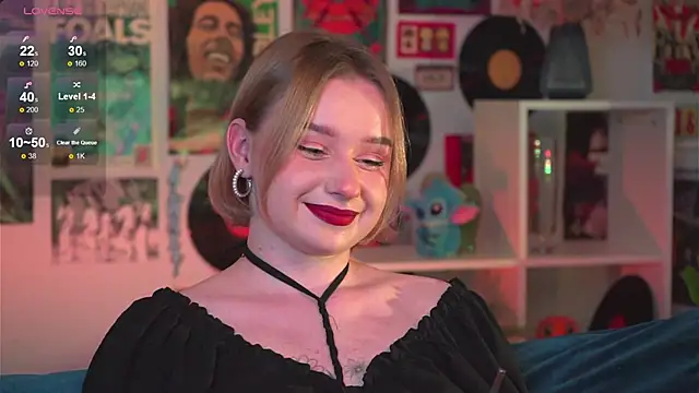 AdeleLoomis online show from 5, 1, 2025