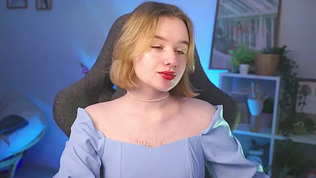 Snapshot of AdeleLoomis chatting on 12, 3, 2025 AdeleLoomis online show from 12, 3, 2025