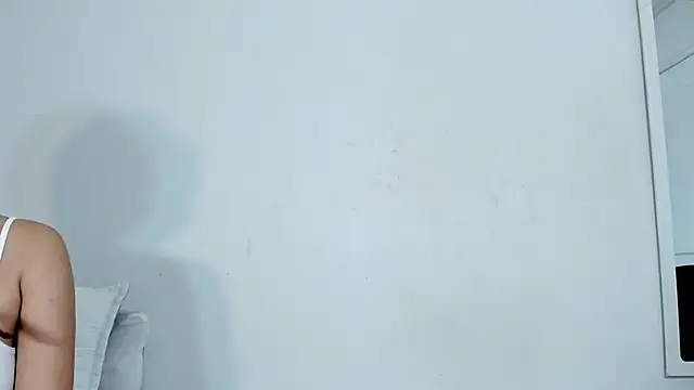 Snapshot of Maia_W10 chatting on 25, 1, 2025 Maia W10 online show from 25, 1, 2025