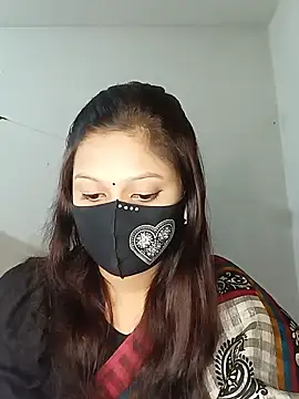 Snapshot of Nadia-2 chatting on 5, 2, 2025 Nadia-2 online show from 5, 2, 2025